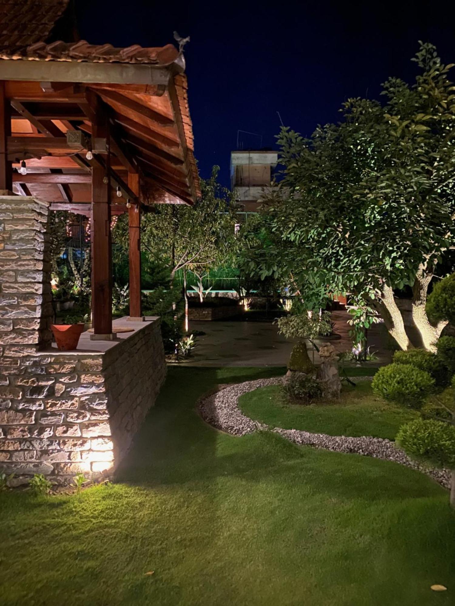 Uma Residence And Suites Katmandu Dış mekan fotoğraf