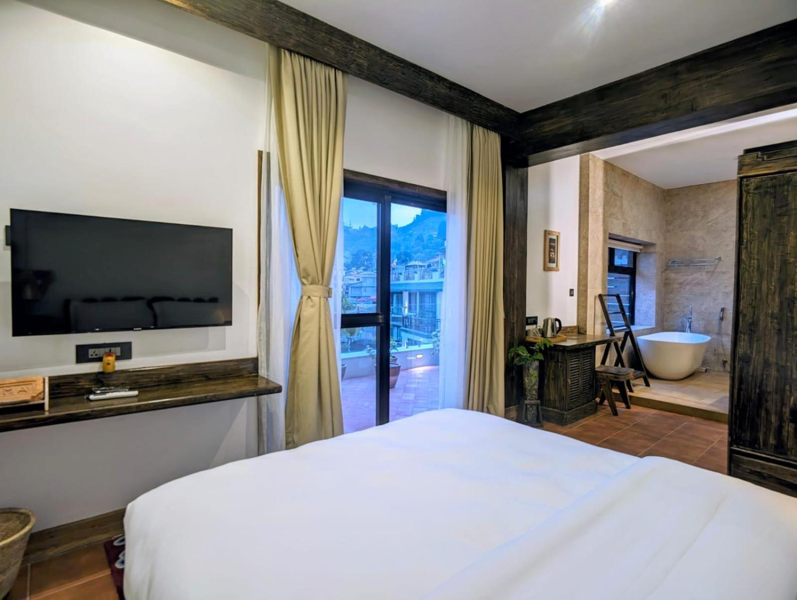 Uma Residence And Suites Katmandu Dış mekan fotoğraf
